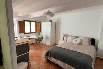 Carrer de la Mare de Déu de Montiel, Paterna, Valencian Community 46980