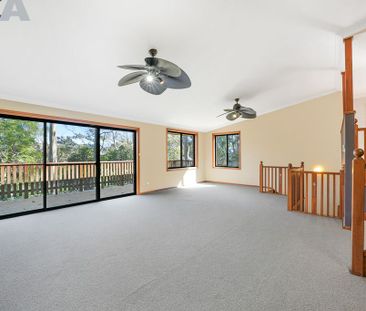 Stunning expansive five bedroom home set in tranquil setting - Photo 6