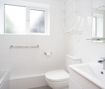 Available unfurnished from 26/05/2026 - Photo 6