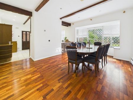 4 bedroom detached house to rent - Photo 3