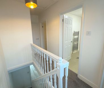 4 bedroom semi-detached house to rent - Photo 6