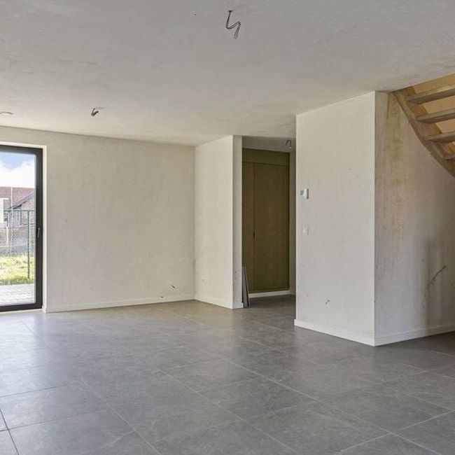 Eengezinswoning te huur in Hoepertingen voor € 1.200 met 3 slaapkamers - Foto 1