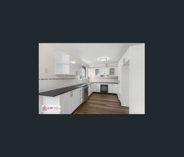 SPACIOUS FAMILY HOME IN A PEACEFUL LOCATION - Photo 4