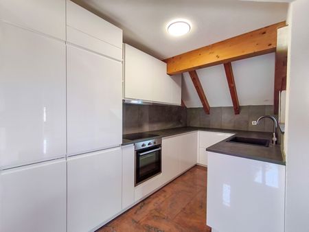 Teilsanierte 2.5 Zimmerwohnung im Dachgeschoss - Photo 4