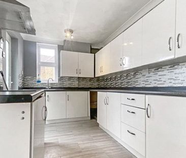 3 bedroom house to rent - Photo 2