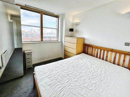 2 bedroom flat to rent - Photo 4