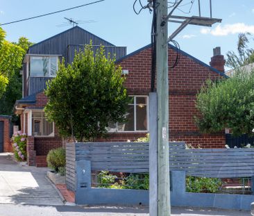 Spacious Family Home in heart of Battery Point - Photo 3