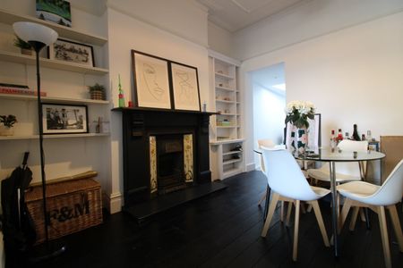 5 Bed End Terrace, Culmstock Road, SW11 - Photo 3