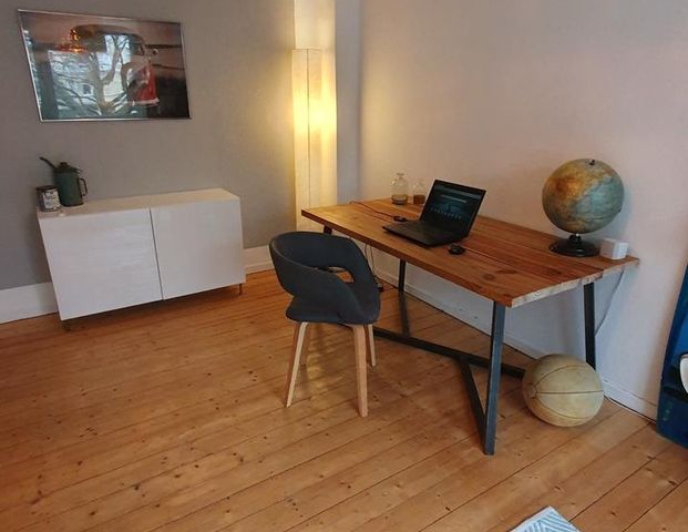 2 Zimmer Wohnung mit Balkon, 51qm, Holzdielen, Südstadt - Foto 1