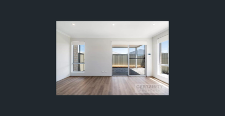 Charming 3-Bedroom Family Home in Serene Byford Location - Photo 2