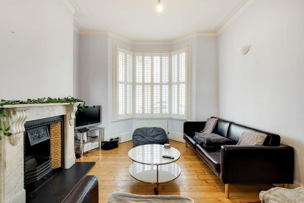 1 bedroom in a house share to rent - Photo 1