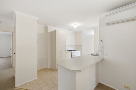 1 Lisbeth Ave , DONVALE - Photo 3