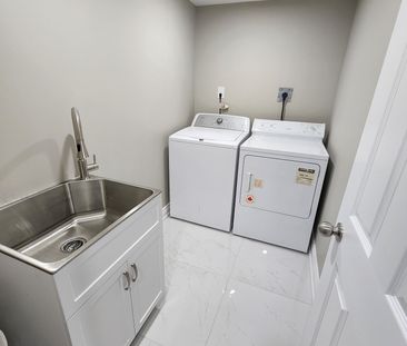 For Lease - 2577 Whaley Drive Unit# Lower, Mississauga, Ontario - Photo 4