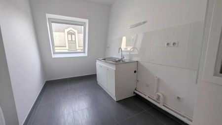 location Appartement T2 DE 54.26m² À GARCHES - Photo 4