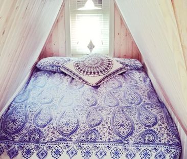 Top Floor Apartment Moments From The Beach - Photo 3