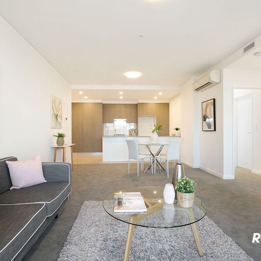 Charles Bank - Near New 2 Bedroom Apartment With Stunning Views ! - Photo 1