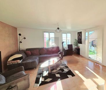 MAGNIFIQUE TRIPLEX AVEC VUE SUR LE LAC - Photo 3