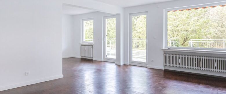 Idyllisch Wohnen zwischen den Seen: Gut geschnittene 4-Zimmer-Wohnung mit Terrasse - Photo 1