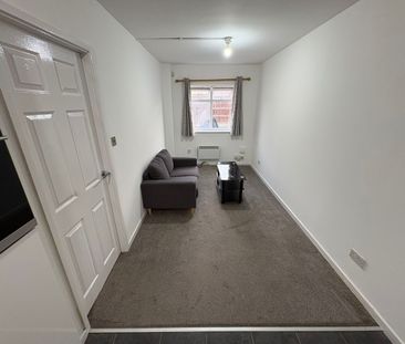 1 Bed Flat, Brook Road, M14 - Photo 2