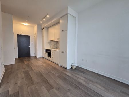 For Lease - 60 Honeycrisp Crescent Unit# 317, Vaughan, Ontario - Photo 3