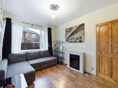 Scarborough Road, Newcastle Upon Tyne, NE6 - Photo 2