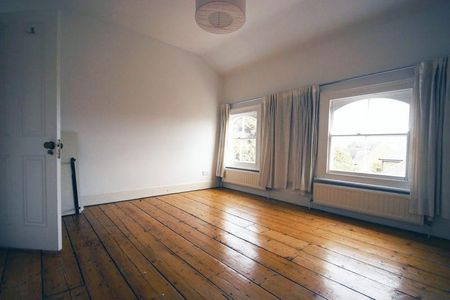 4 bedroom terraced house to rent - Photo 3