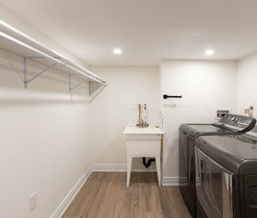 For Lease - 38 Balsdon Hollow N/A Unit# Lower Level, East Gwillimbu... - Photo 3