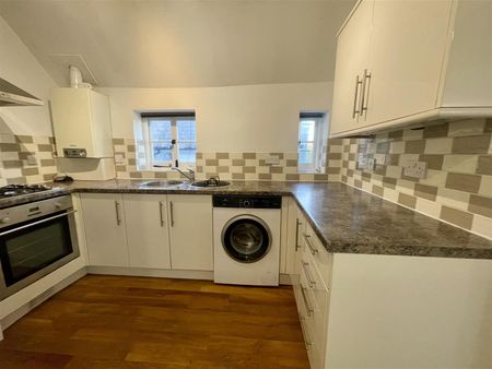 High Street, Wingham, Canterbury - Photo 4