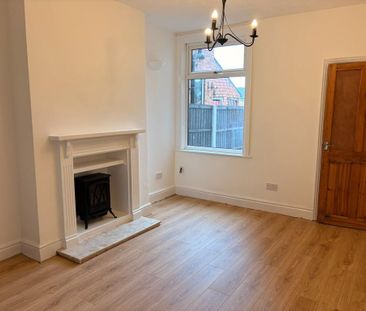 2 bedroom terraced house to rent - Photo 2