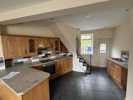 2 bedroom terraced house to rent - Photo 3