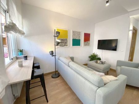 Calle de Antonio Velasco Zazo, Madrid, Community of Madrid 28026 - Photo 5