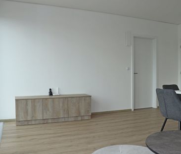 Pronájem bytu 2+kk 61 m² - Fotografie 3