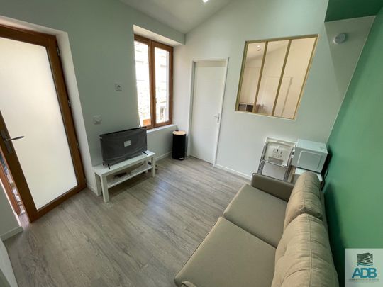 Charlieu, 3 Rue du Pont de Pierre - Photo 1