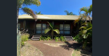 FURNISHED & SELF CONTAINED UNIT - Photo 3