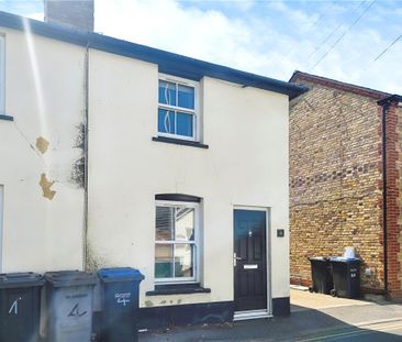 Rusham Road, Egham, Surrey, TW20 9LS - Photo 3