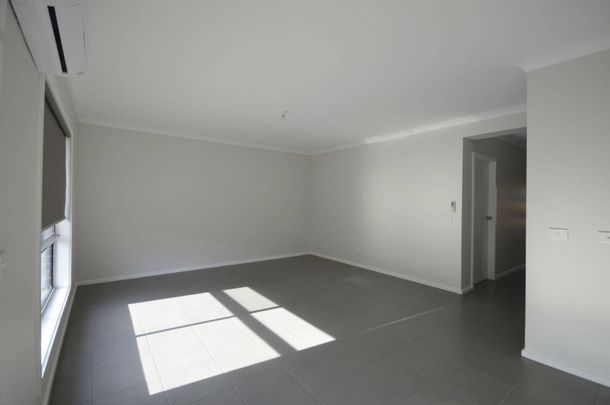 ADDISON REAL ESTATE - Photo 1