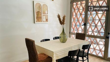 valencia, Valencian Community 46004 - Photo 5