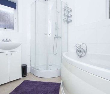 Double Room Near George Eliot Hospital | Close to Bermuda Park | No... - Photo 6