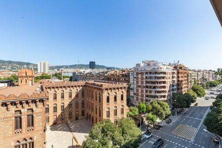 Travessera de les Corts, Barcelona, Catalonia 08028 - Photo 3