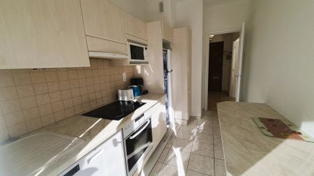 Location Appartement 54m² NICE 06000 - Photo 4