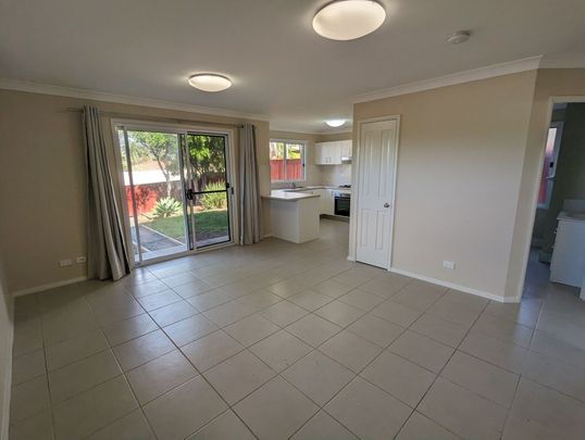 Modern, Private Granny Flat - Photo 1