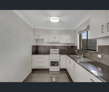 23 Cabarita Crescent, Glenvale, Qld 4350 - Photo 4
