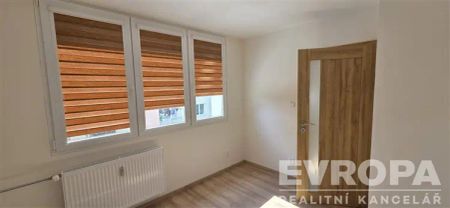 Pronájem bytu 2+kk, Kolín - Photo 2