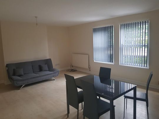 2 bedroom flat to rent - Photo 1