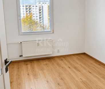 Pronájem bytu 4+1 75 m2 - Fotografie 3