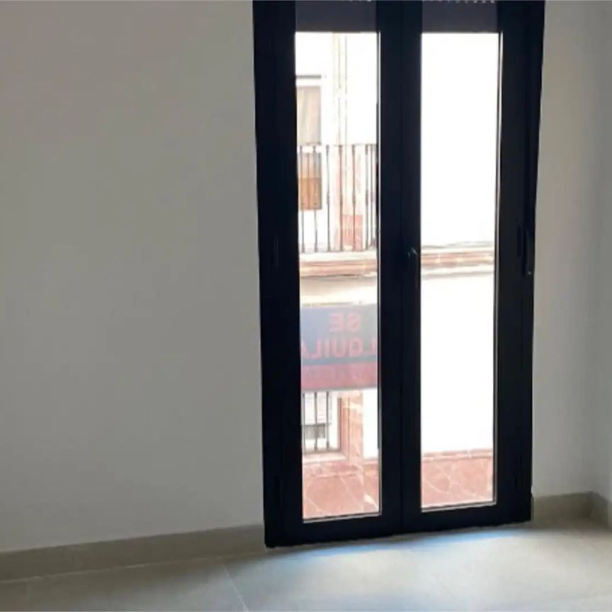 Casa adosada de alquiler en Calle Aguardenteria, 3, Las Tinajerías - Juderías - Foto 1