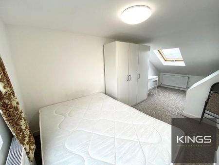 5 bedroom terraced house to rent - Photo 3