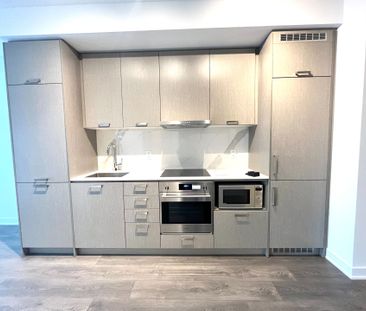 For Lease - 10 Honeycrisp Crescent Unit# 615, Vaughan, Ontario - Photo 5