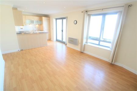 Quayside Drive, Colchester - Photo 3