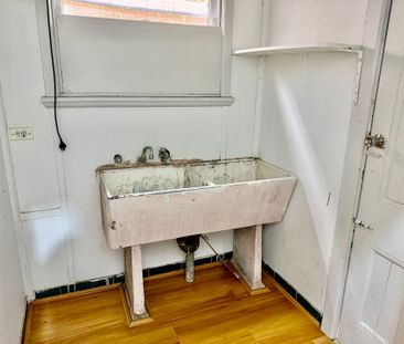 Location Location - Photo 3